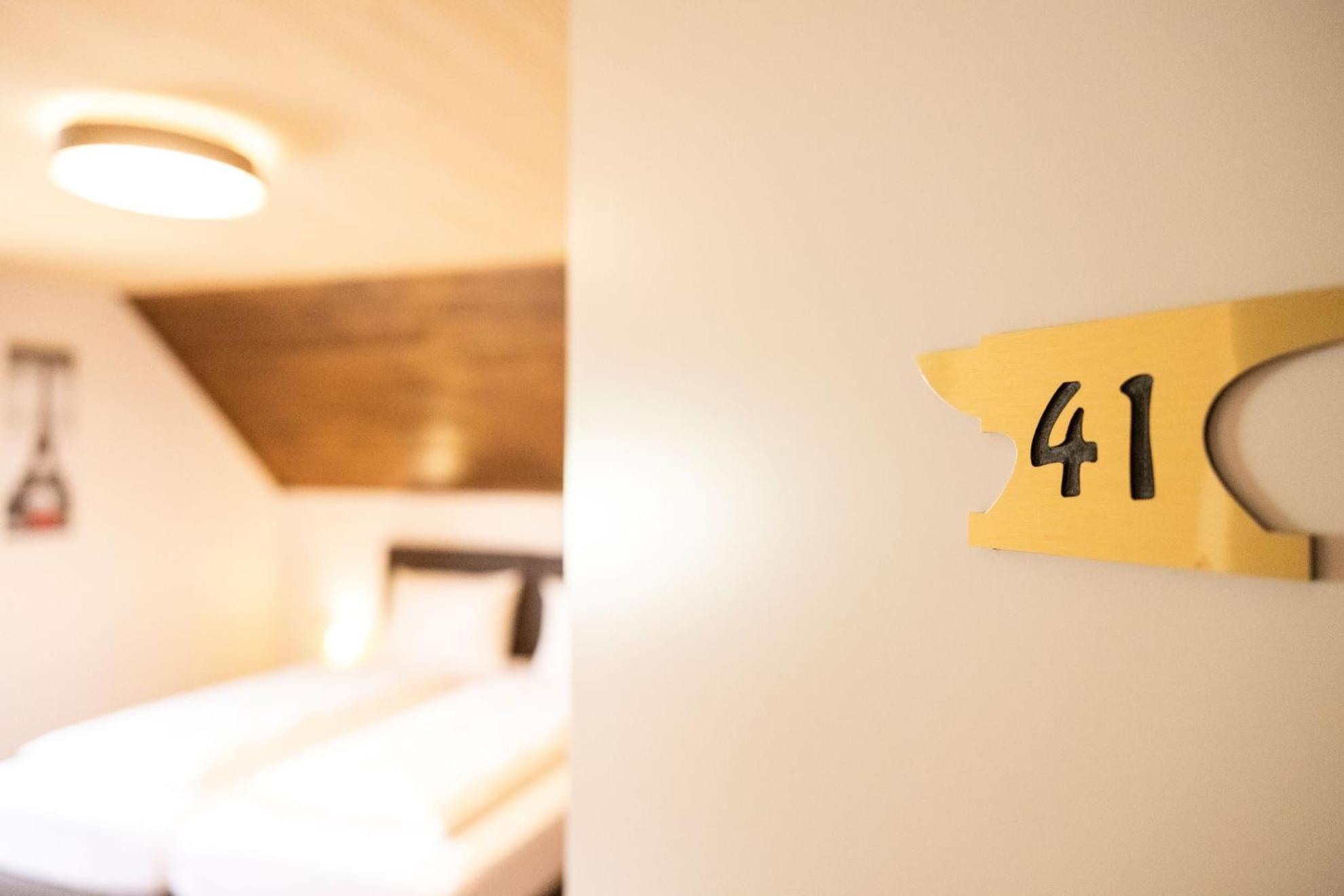 Altbau Gasthaus Amboss Grunkraut Ngoại thất bức ảnh